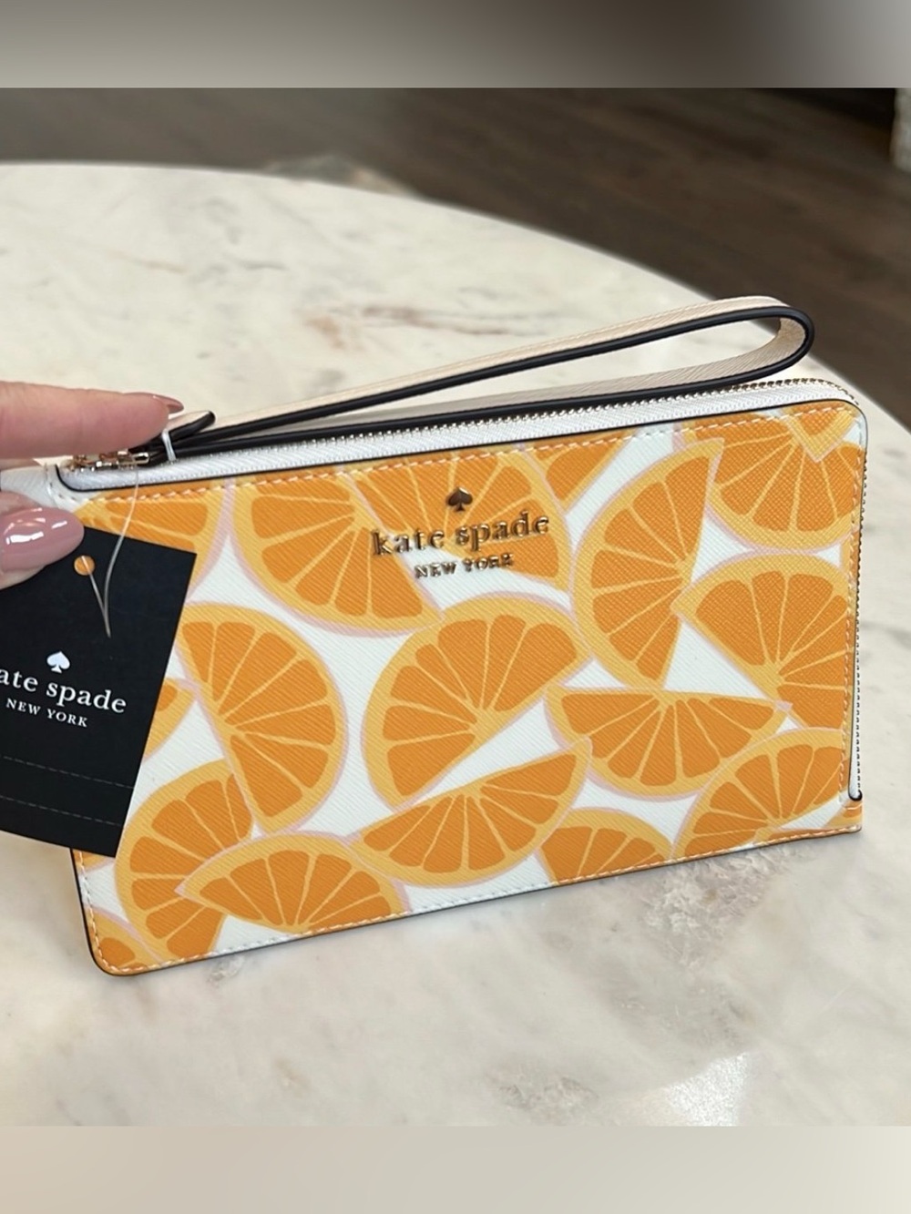 NWT Kate Spade Staci Orange Toss Medium L Zip Wristlet Citrus Orange Slice Print
